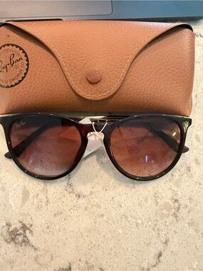 Ray Ban Erika Sunglasses Womens New with case Brown
